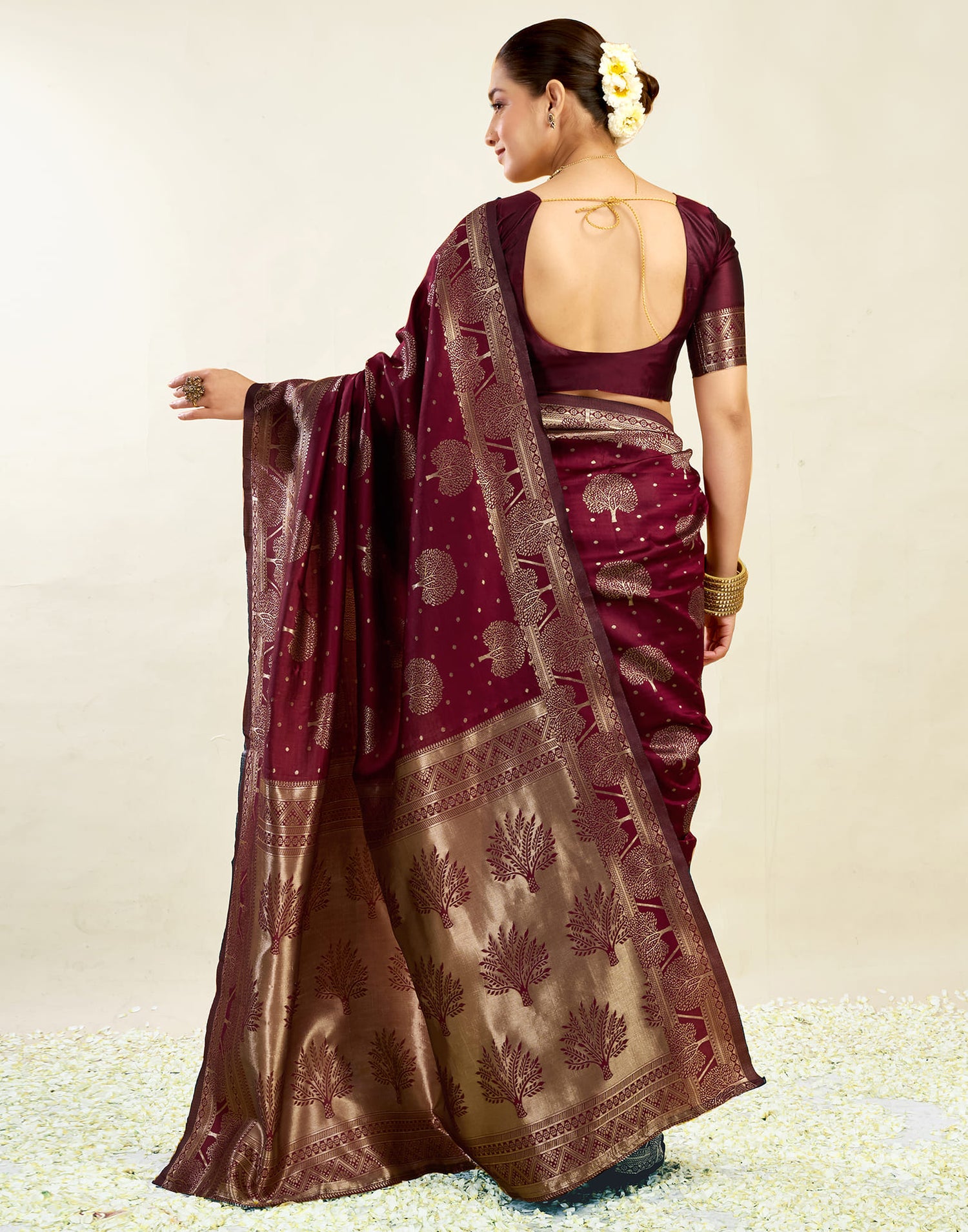 Maroon Silk Blend Woven Banarasi Saree