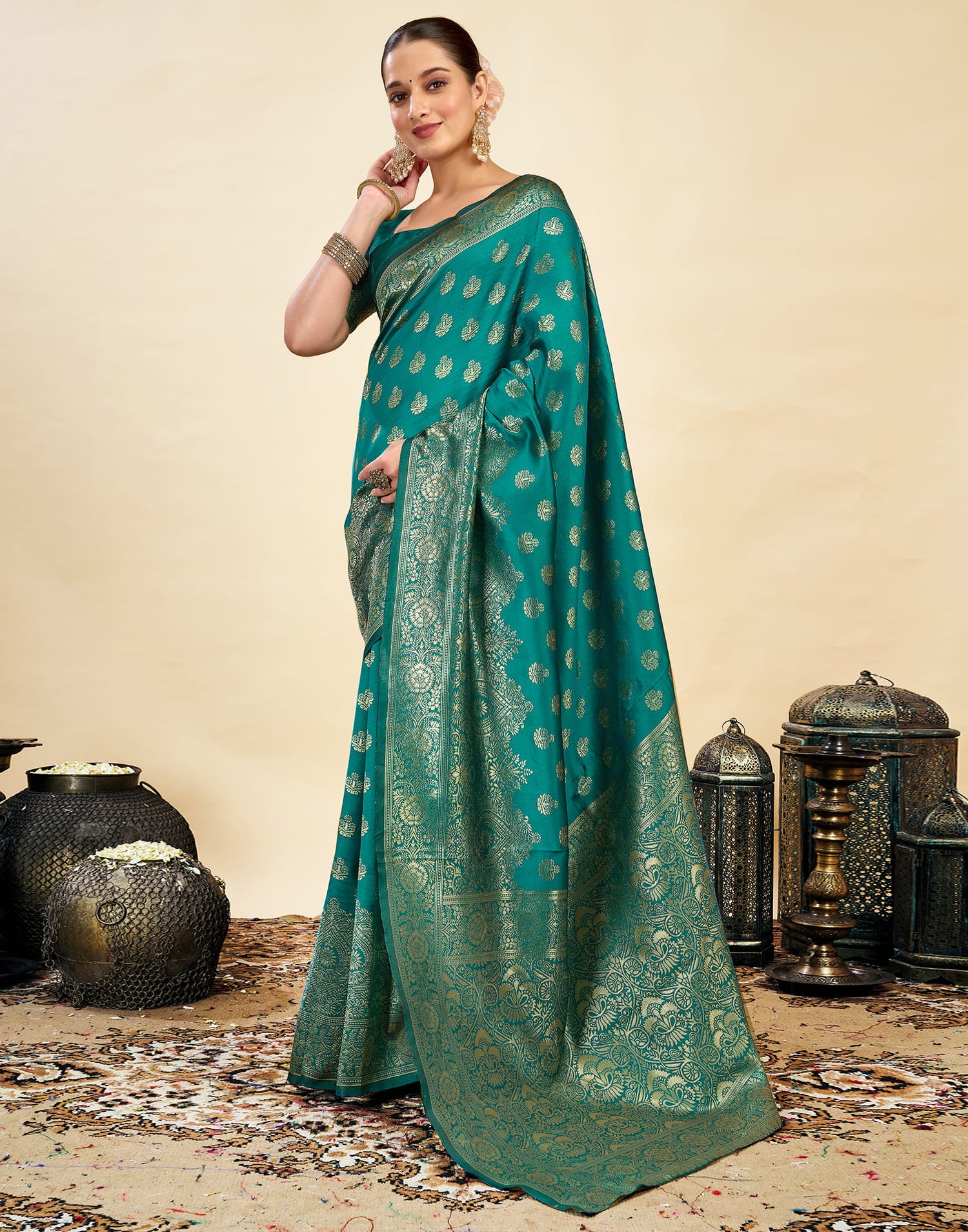 Green Silk Blend Woven Banarasi Saree