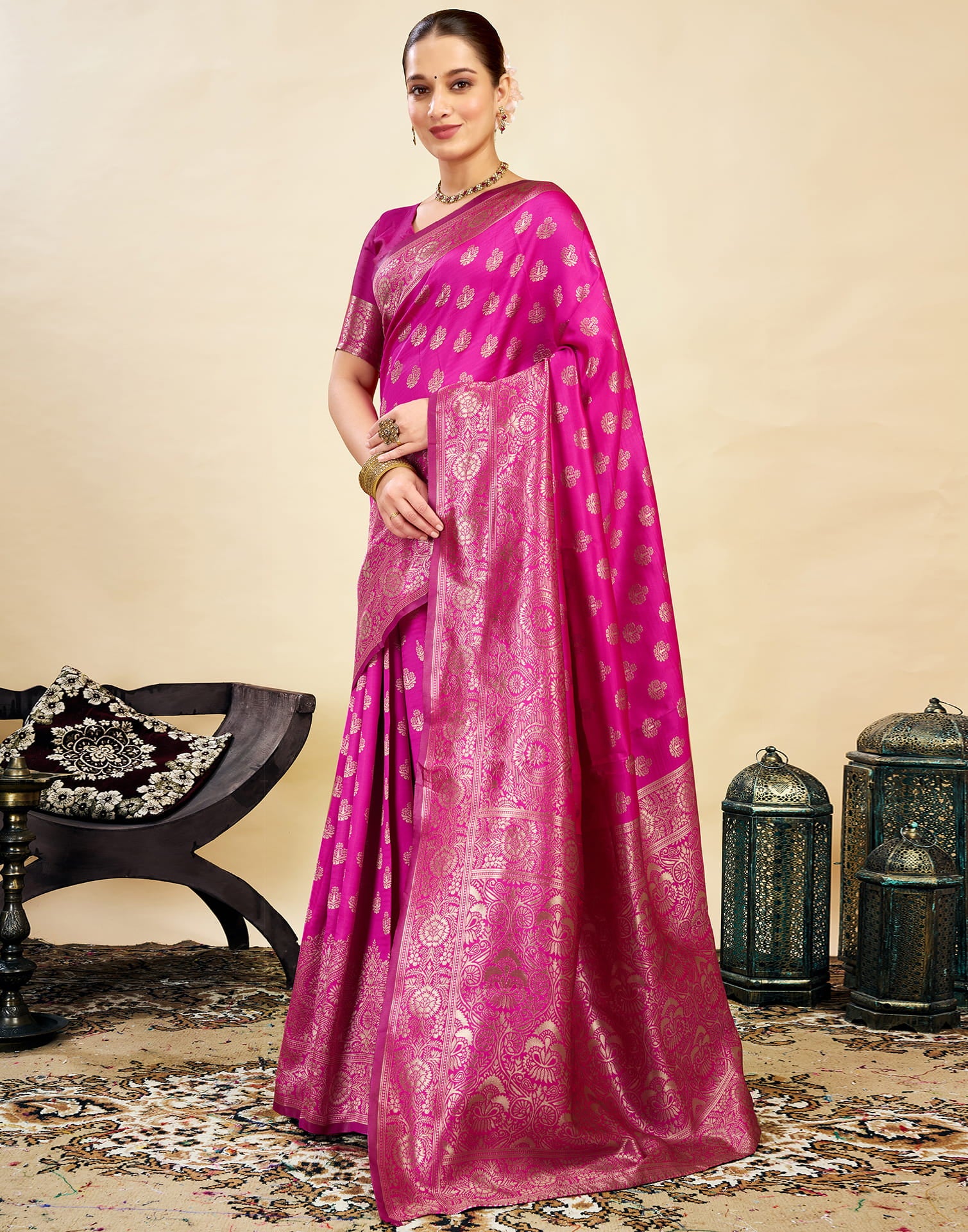 Pink Silk Blend Woven Banarasi Saree