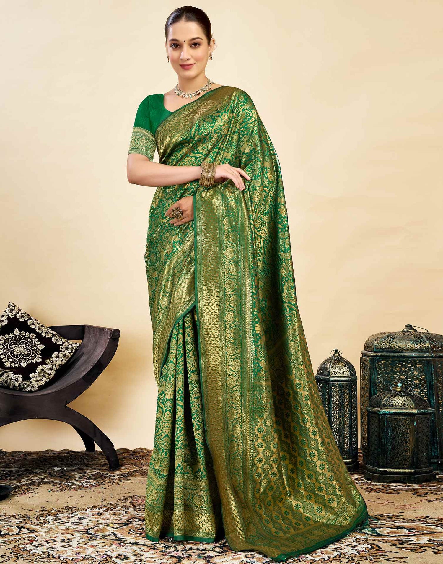 Green Silk Blend Woven Banarasi Saree