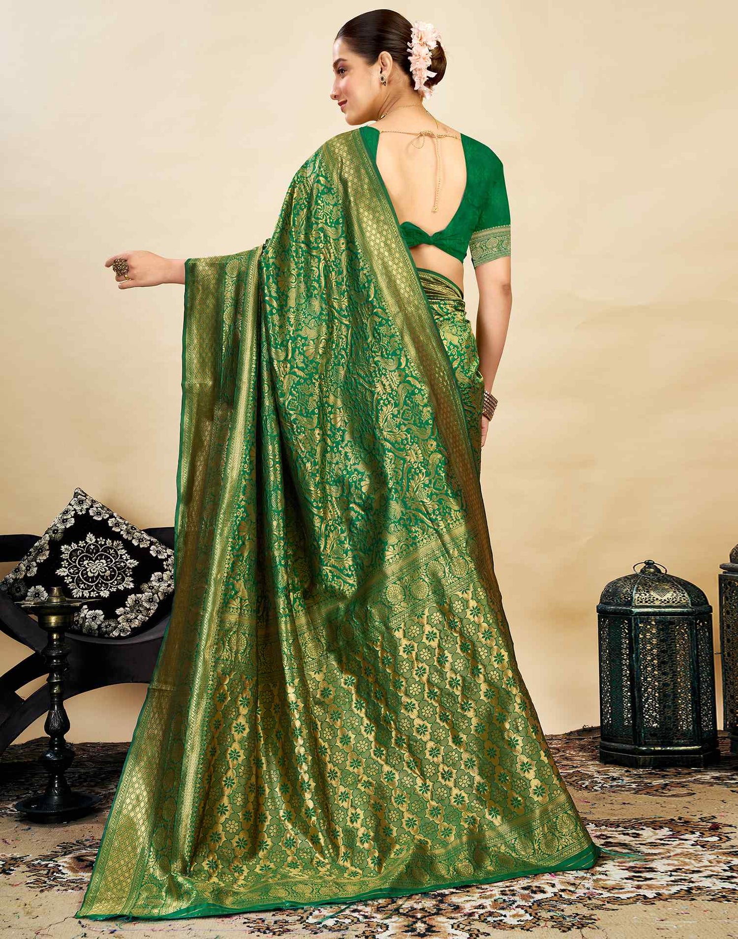 Green Silk Blend Woven Banarasi Saree