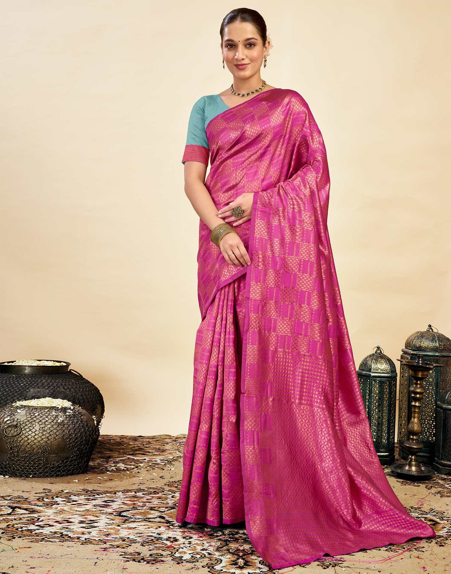 Pink Silk Blend Woven Banarasi Saree