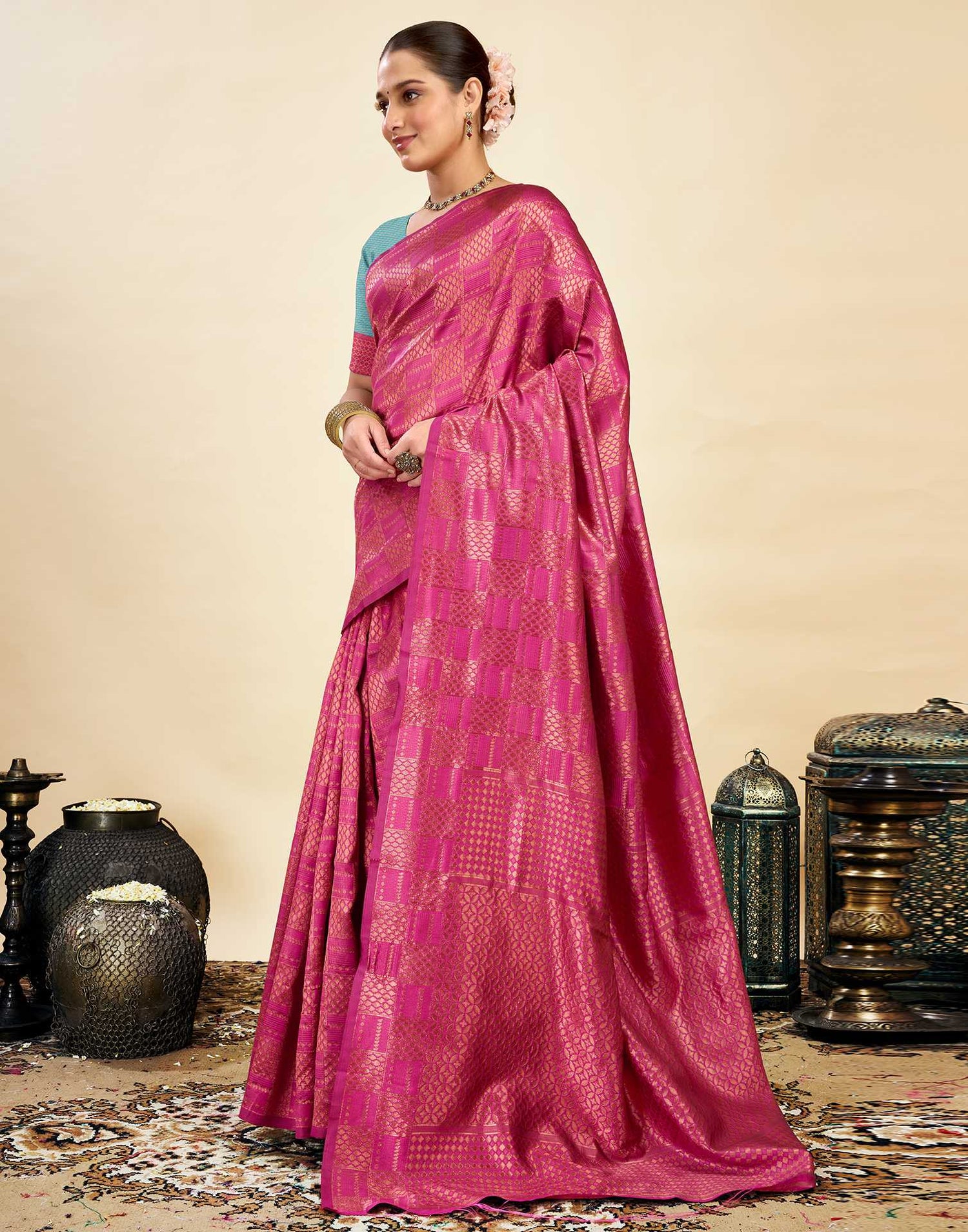 Pink Silk Blend Woven Banarasi Saree