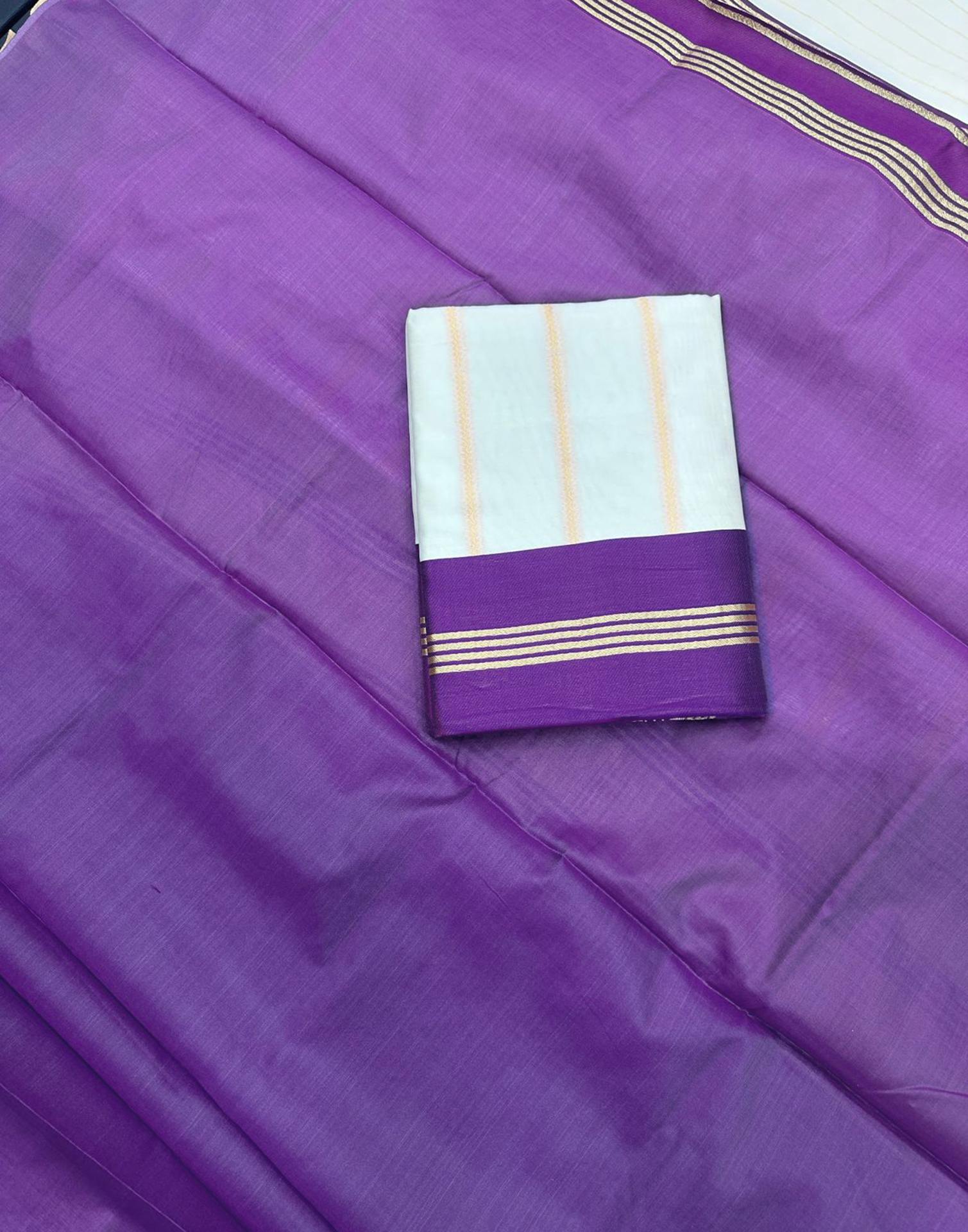 Off White Silk Weaving Banarasi Saree