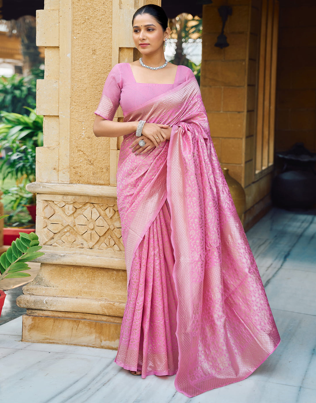 Pink Silk Blend Woven Banarasi Saree