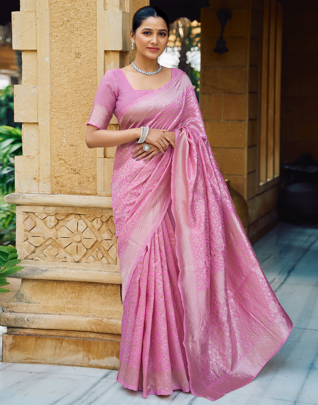 Pink Silk Blend Woven Banarasi Saree