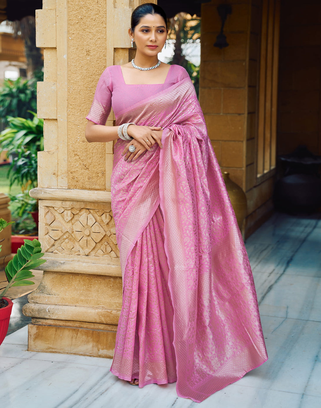 Pink Silk Blend Woven Banarasi Saree