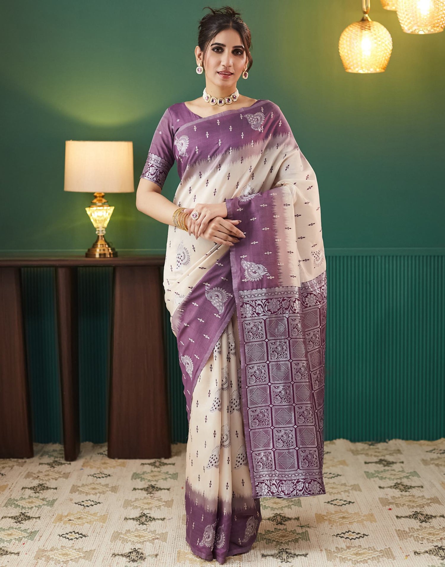 Ivory Silk Weaving Banarasi Saree