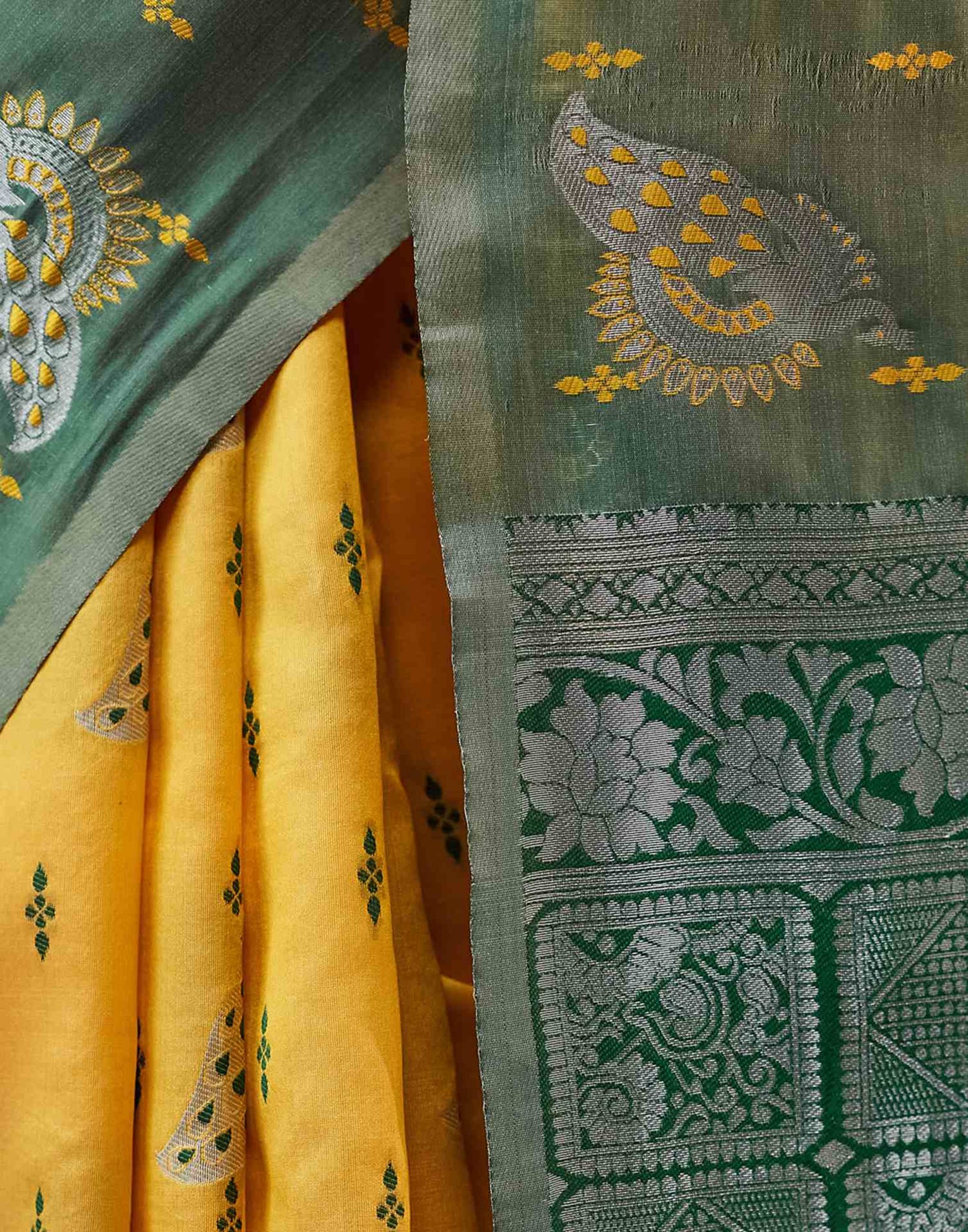 Yellow Silk Weaving Banarasi Saree