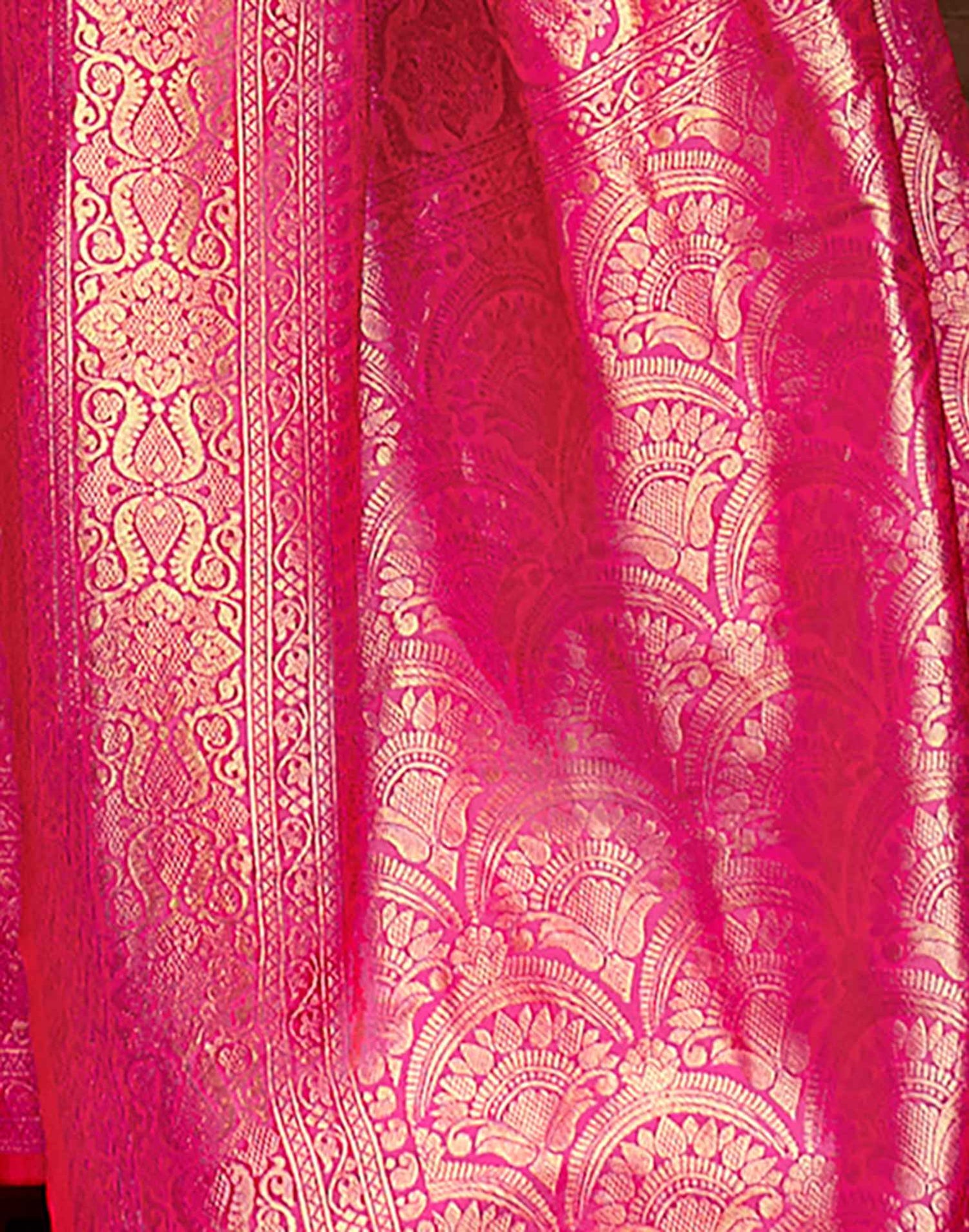 Rani Pink Silk Weaving Banarasi Saree