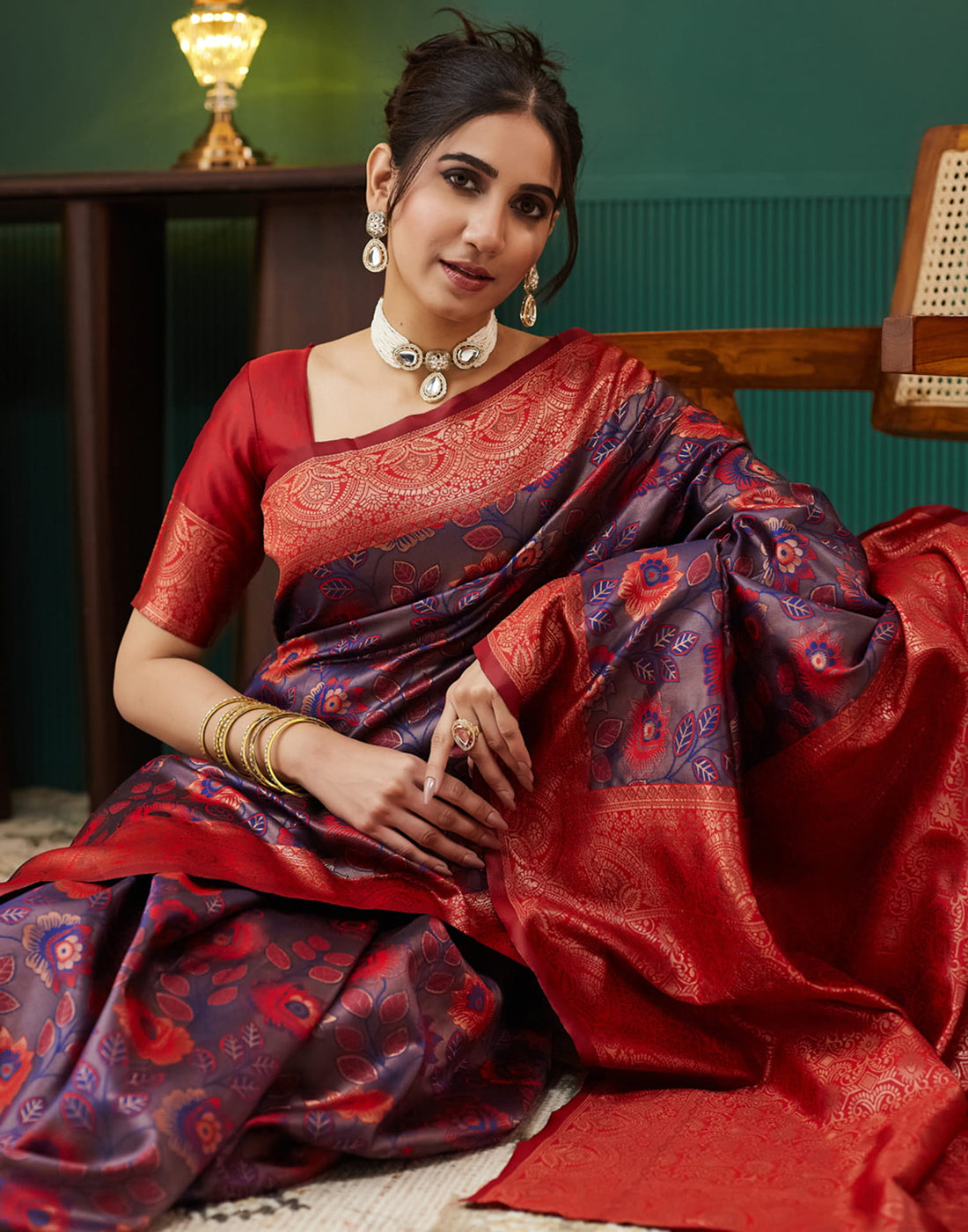 Purple Silk Blend Woven Woven Saree