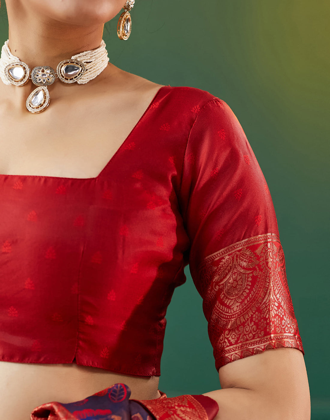 Purple Silk Blend Woven Woven Saree