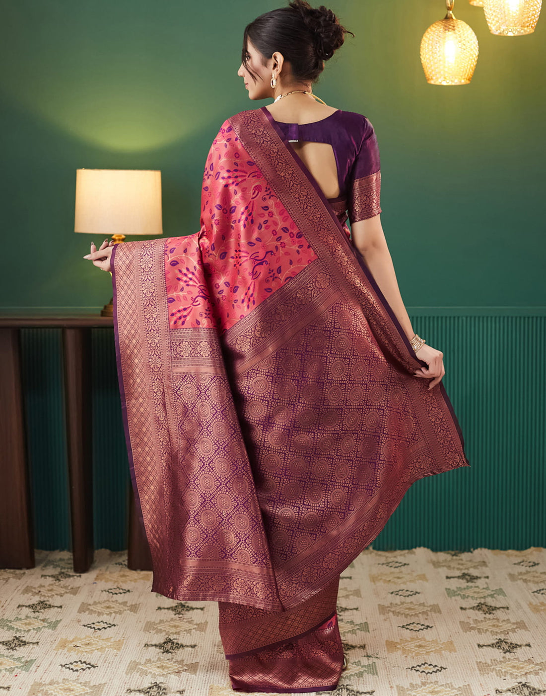 Red Silk Blend Woven Woven Saree