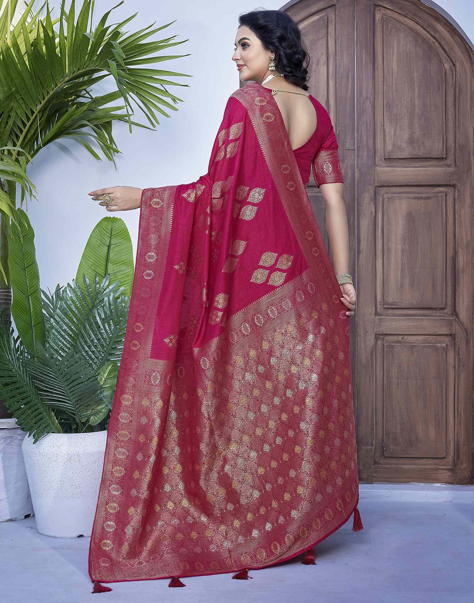 Rani Pink Silk Weaving Banarasi Saree