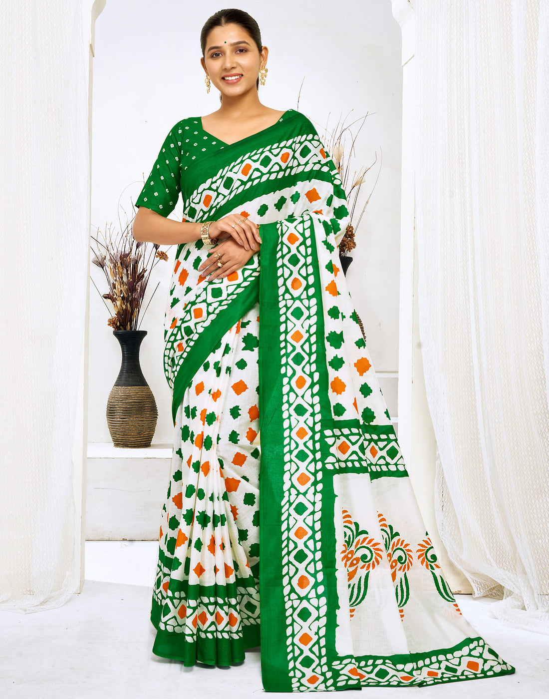 White Cotton Printed Saree