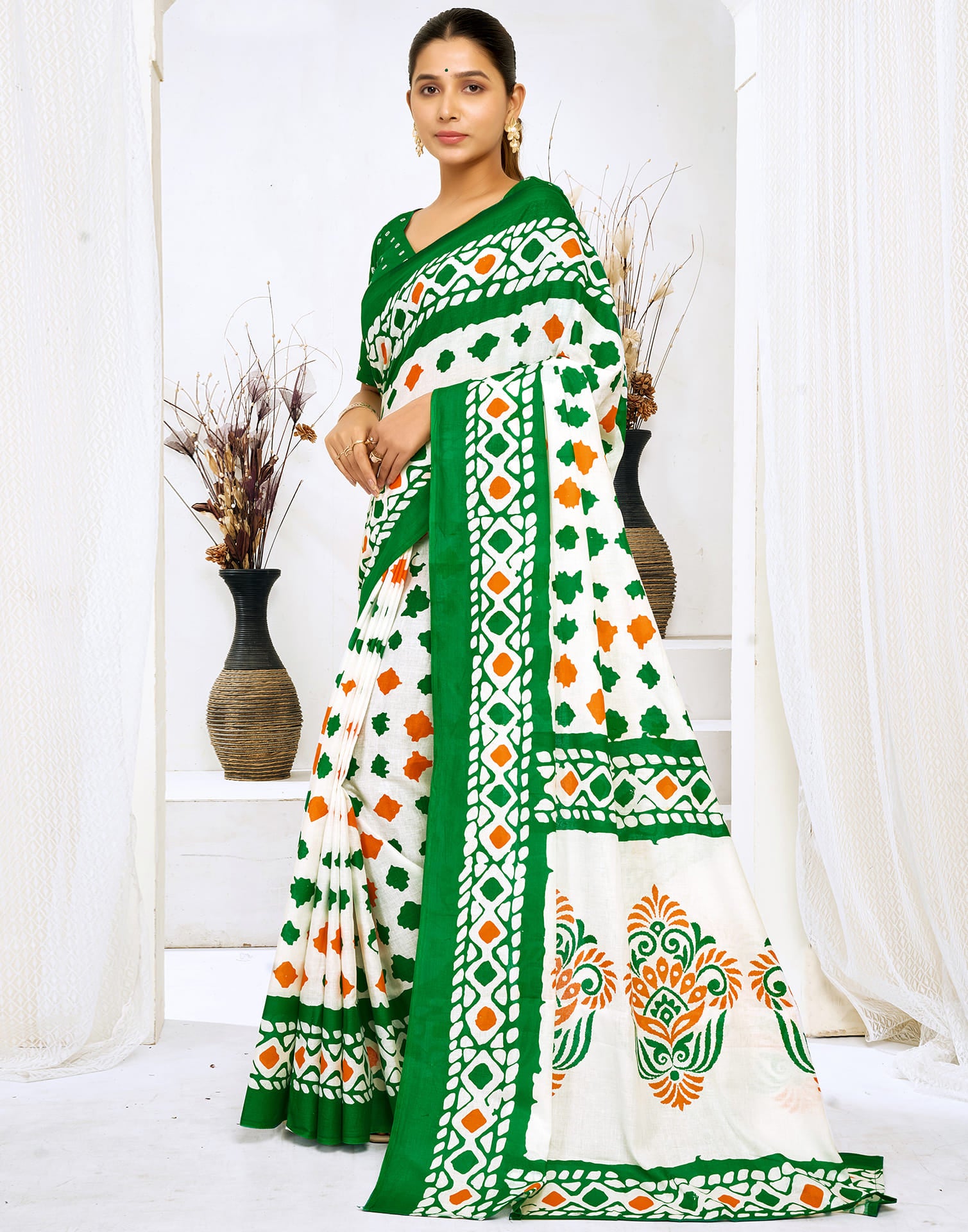 White Cotton Printed Saree