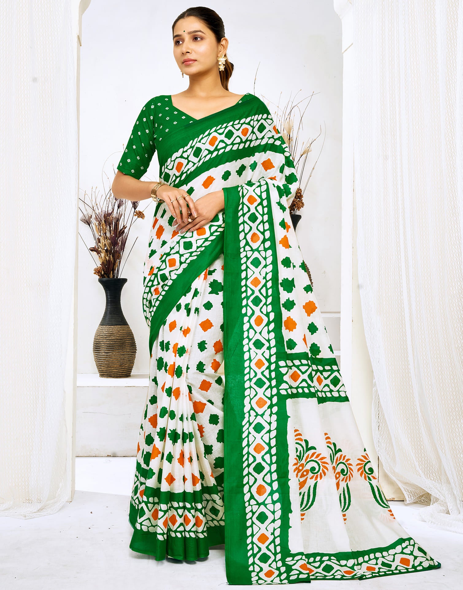 White Cotton Printed Saree