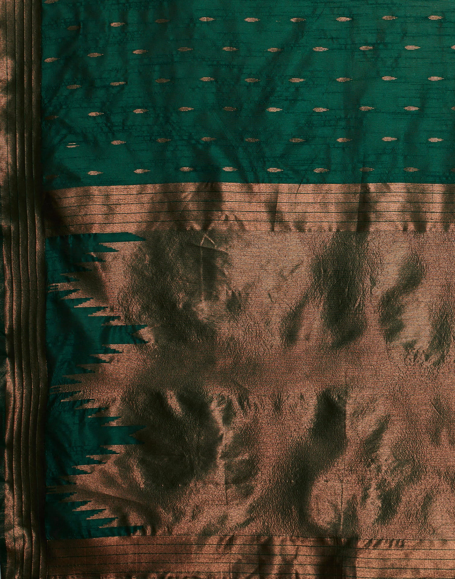 Green Silk Blend Woven Kanjivaram Saree