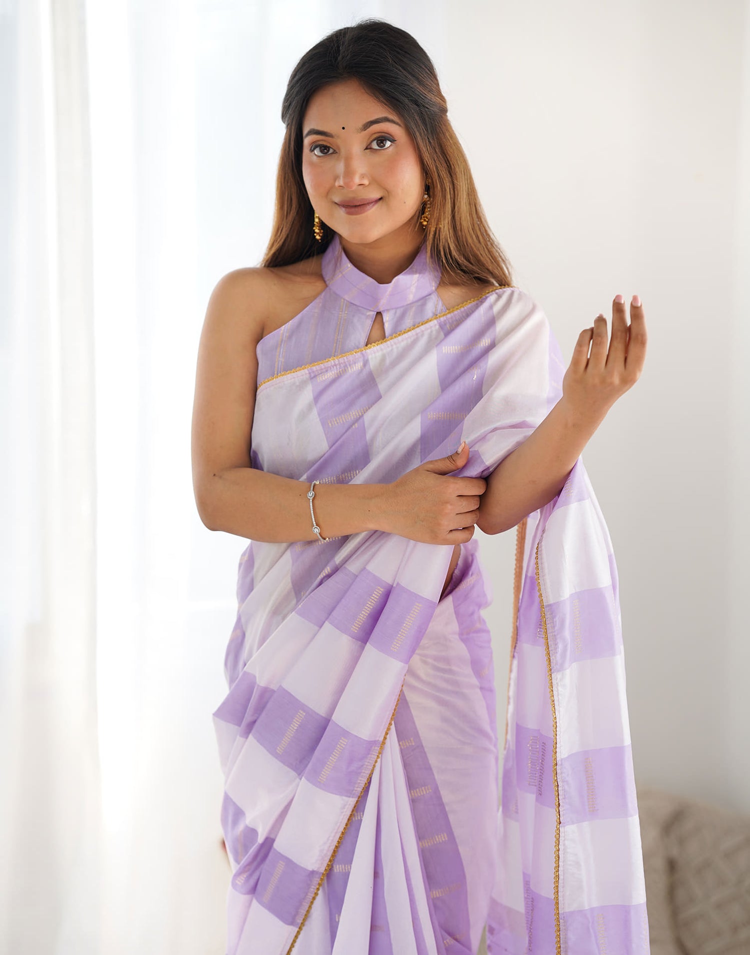 Lavender Silk Weaving Woven Saree