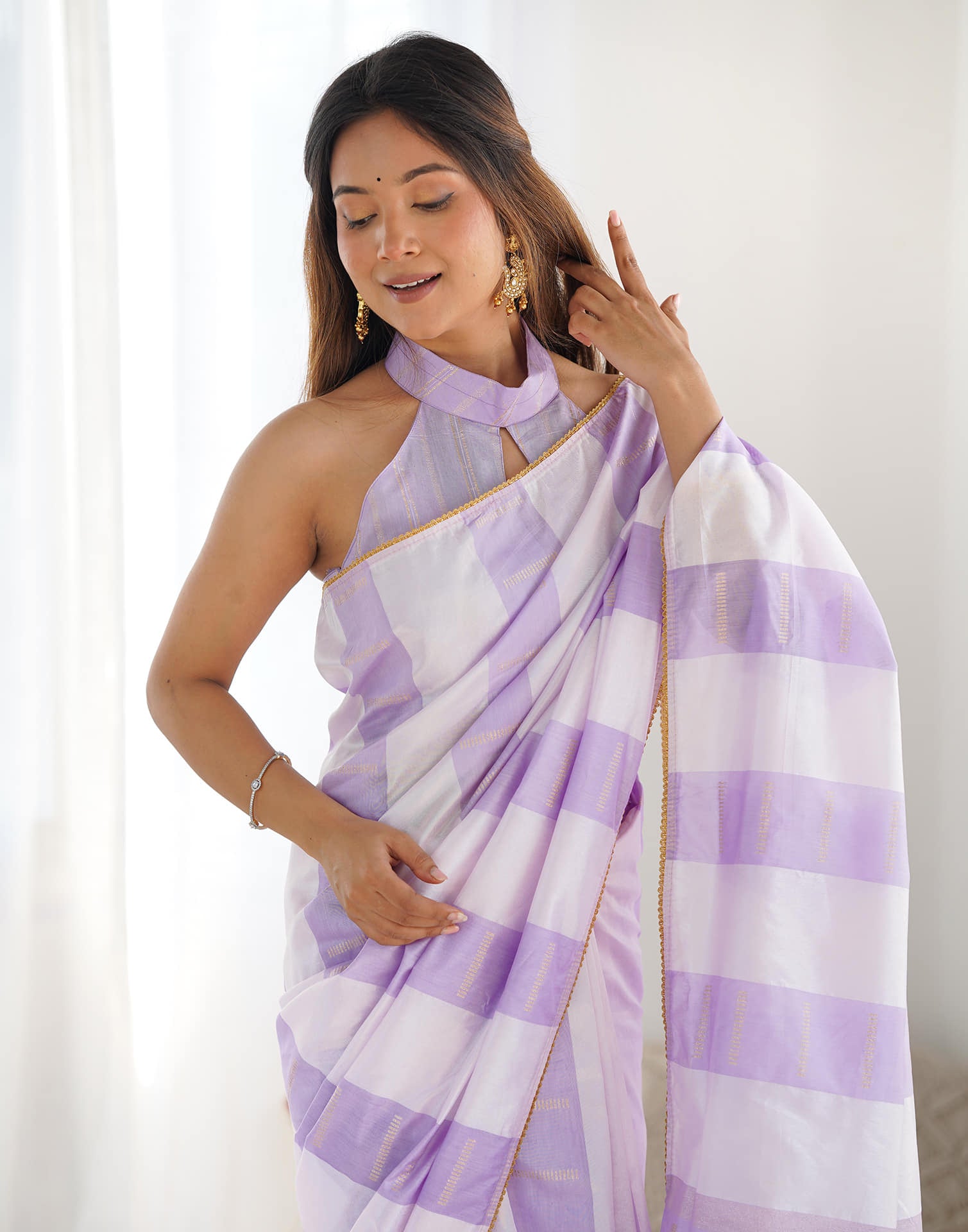 Lavender Silk Weaving Woven Saree