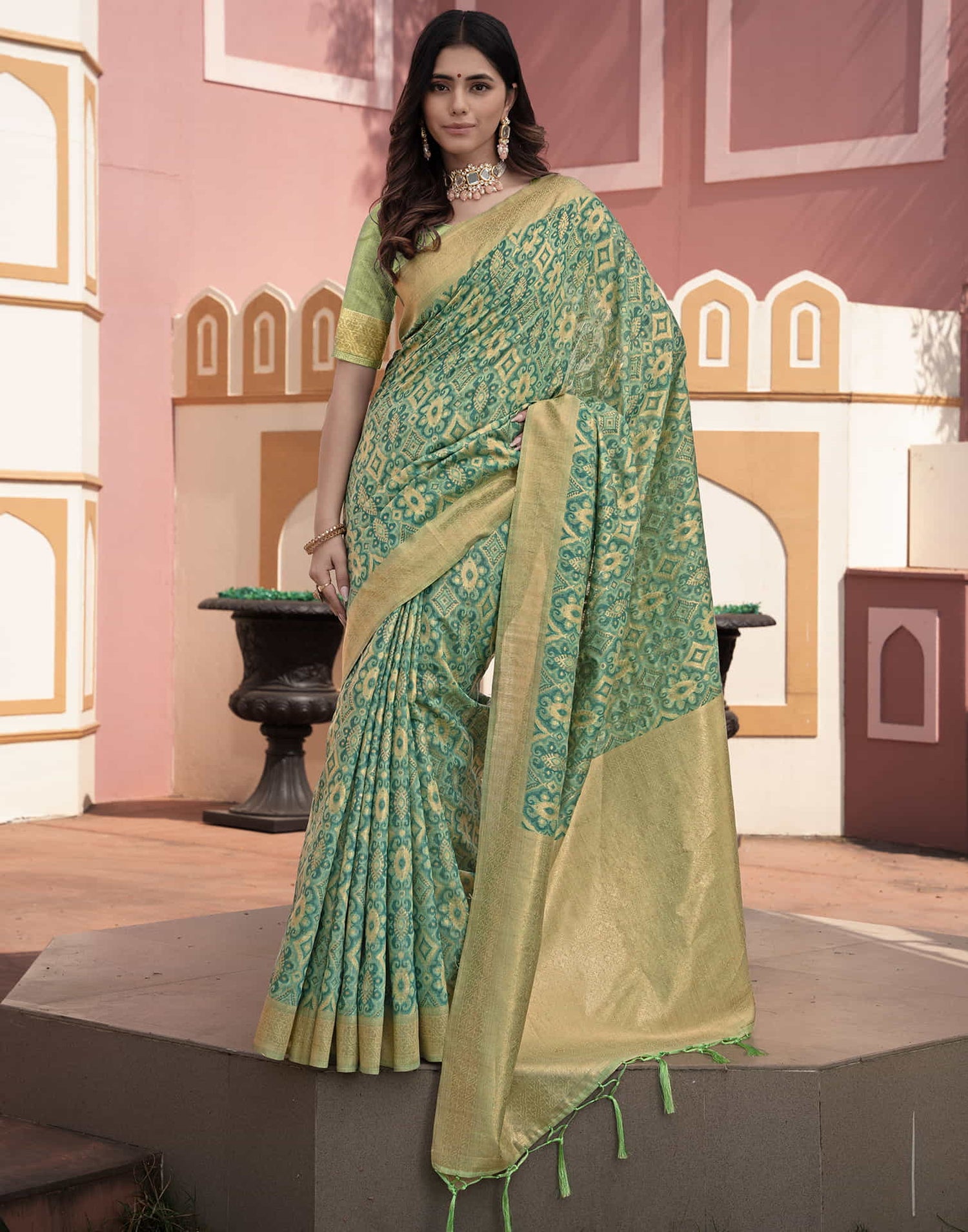 Green Cotton Weaving Ikkat Saree