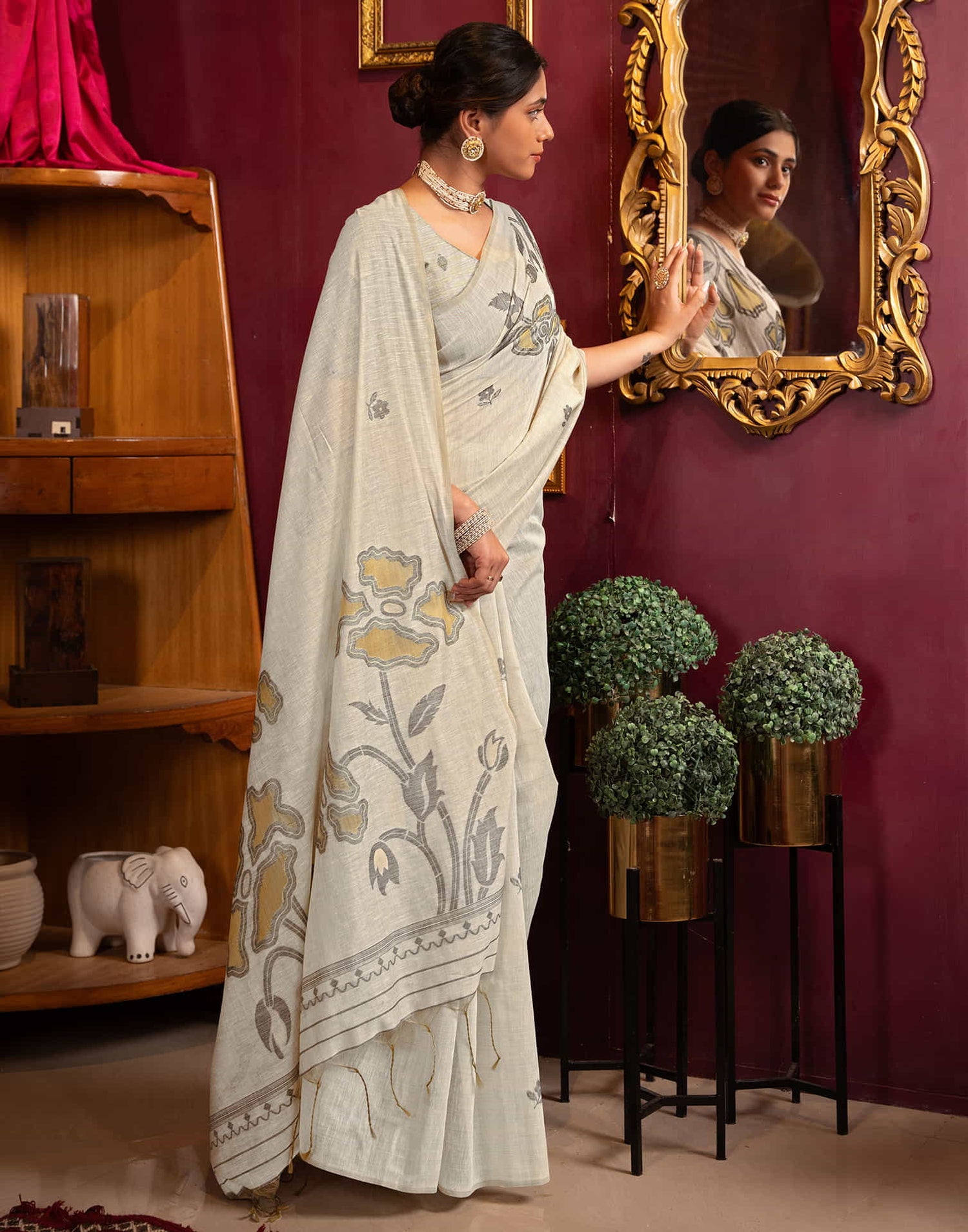Beige Cotton Weaving Jamdani Saree
