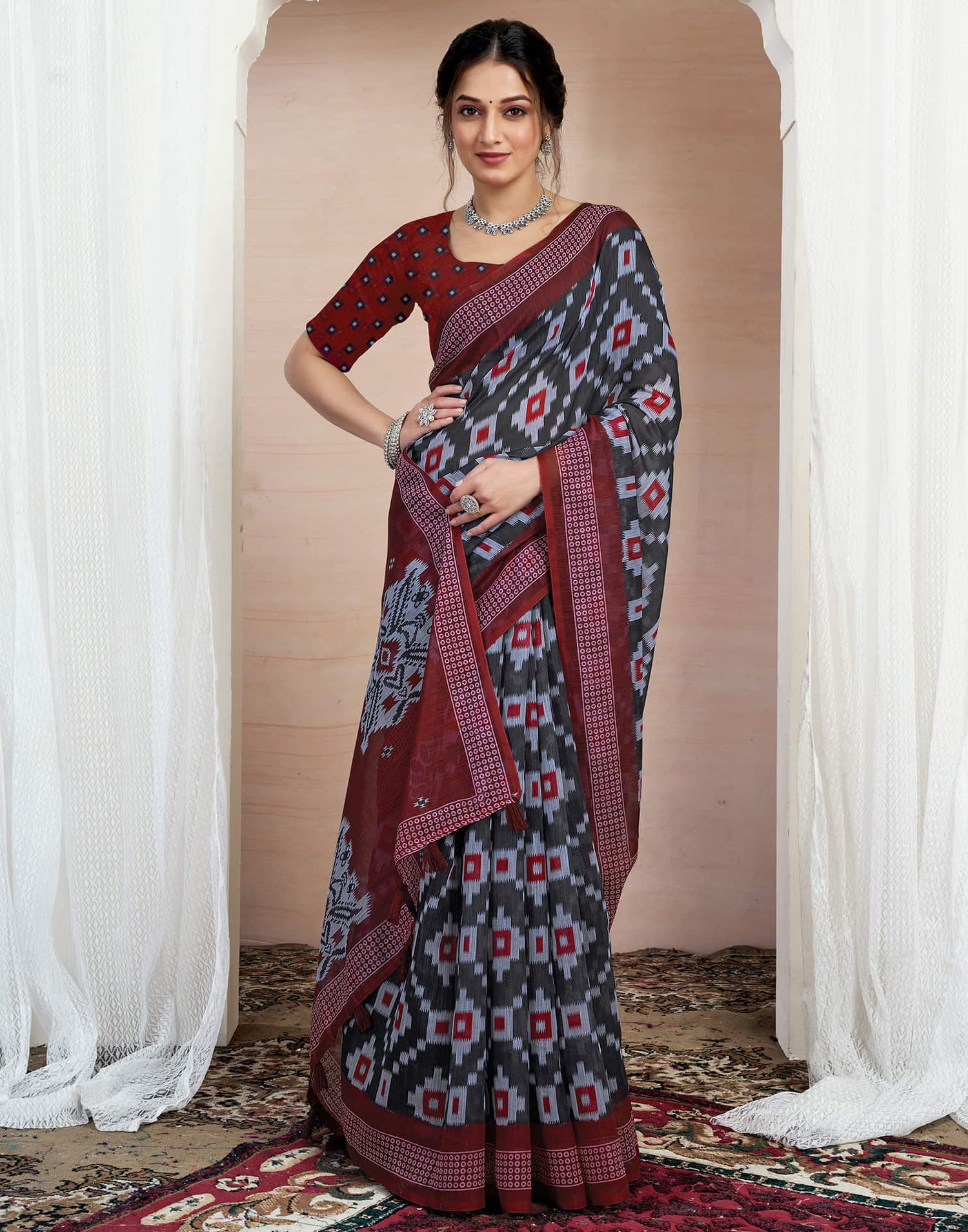 Grey Cotton Printed Saree