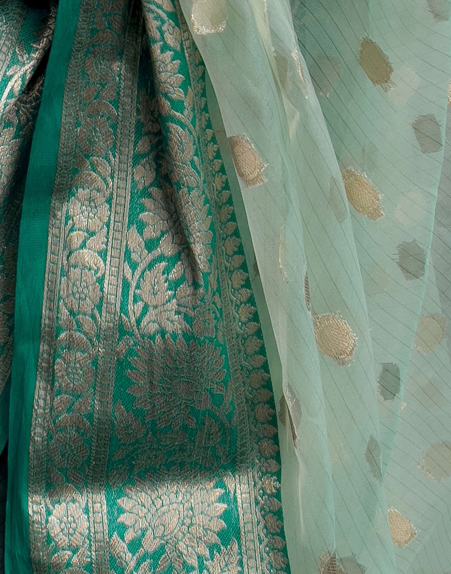 Sea Green Organza Weaving Saree