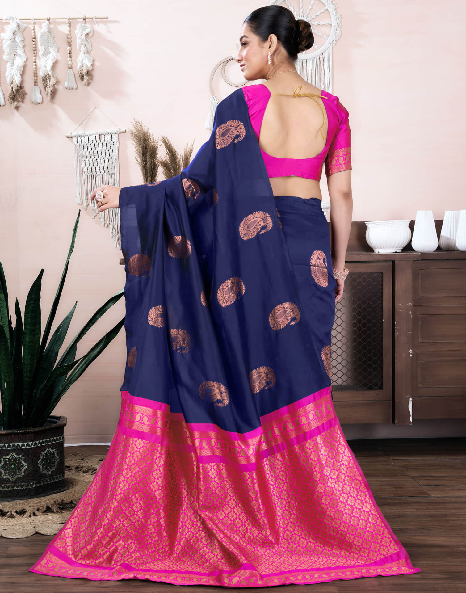 Navy Blue Silk Blend Weaving Saree