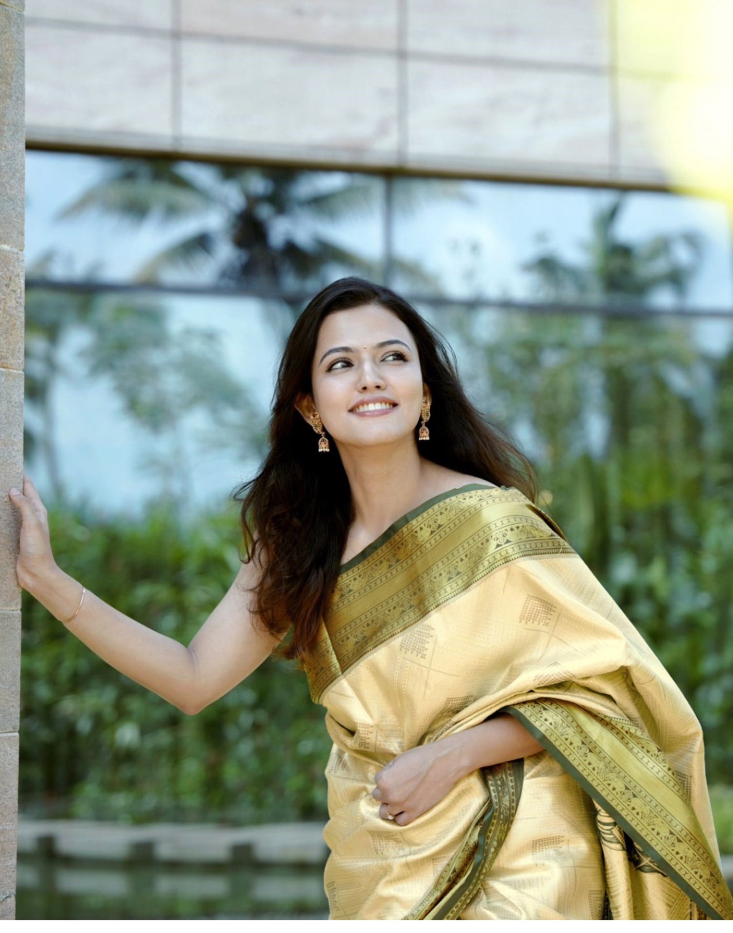 Cream Silk Woven Kanjivaram Saree