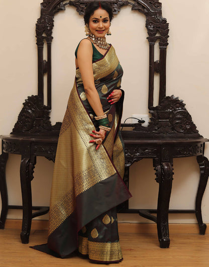 Dark Green Silk Woven Kanjivaram Saree