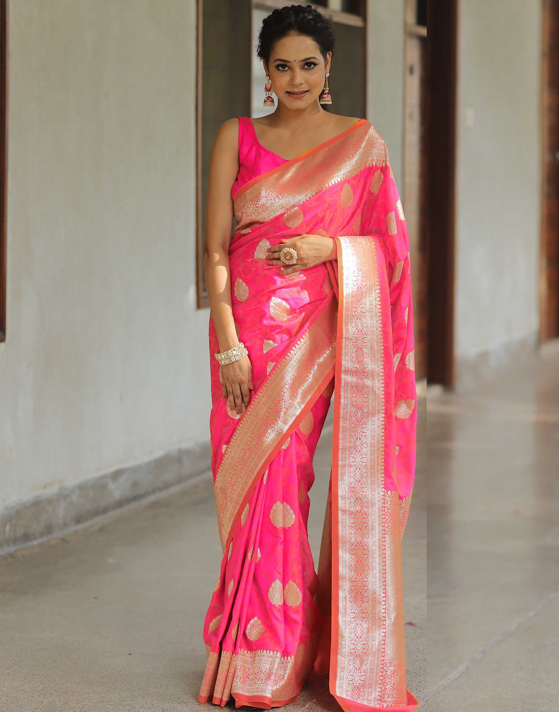 Bright Pink Silk Woven Kanjivaram Saree