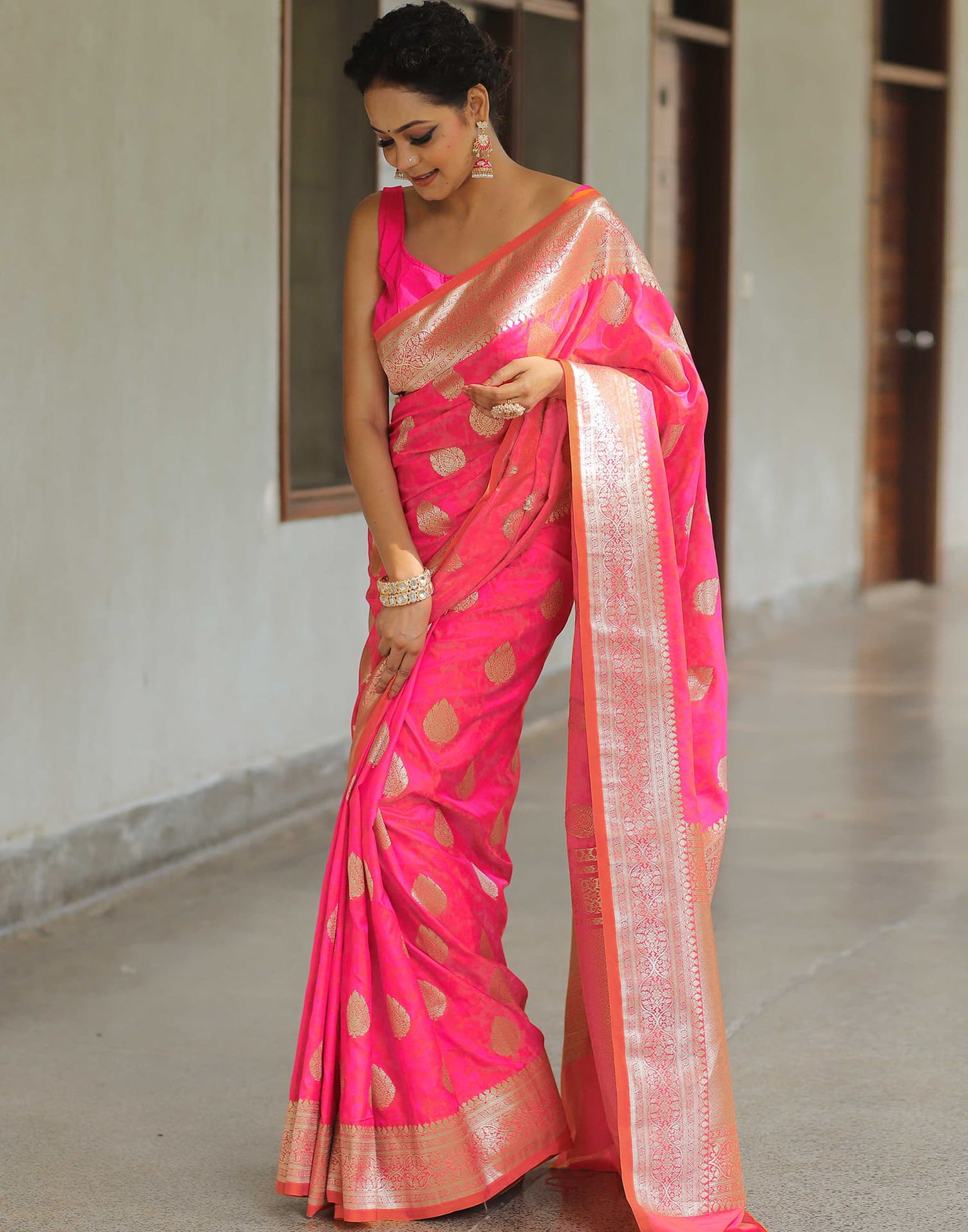 Bright Pink Silk Woven Kanjivaram Saree