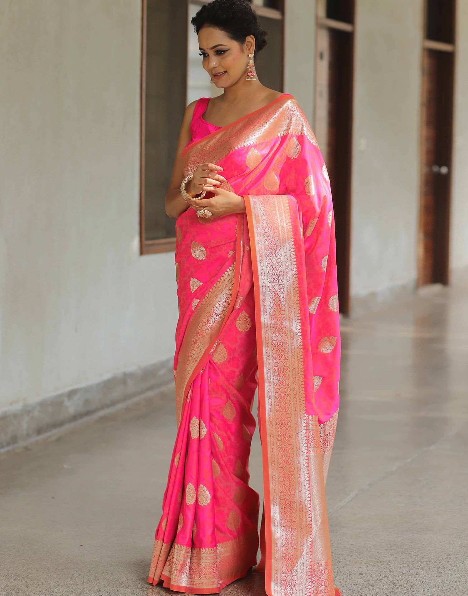 Bright Pink Silk Woven Kanjivaram Saree