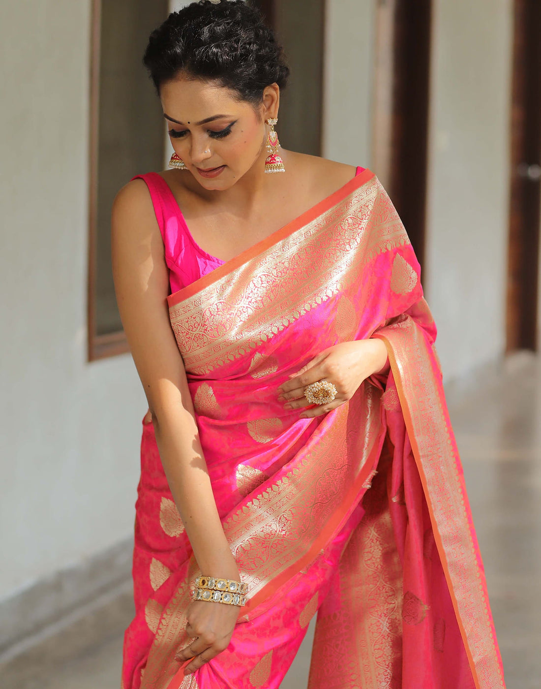 Bright Pink Silk Woven Kanjivaram Saree