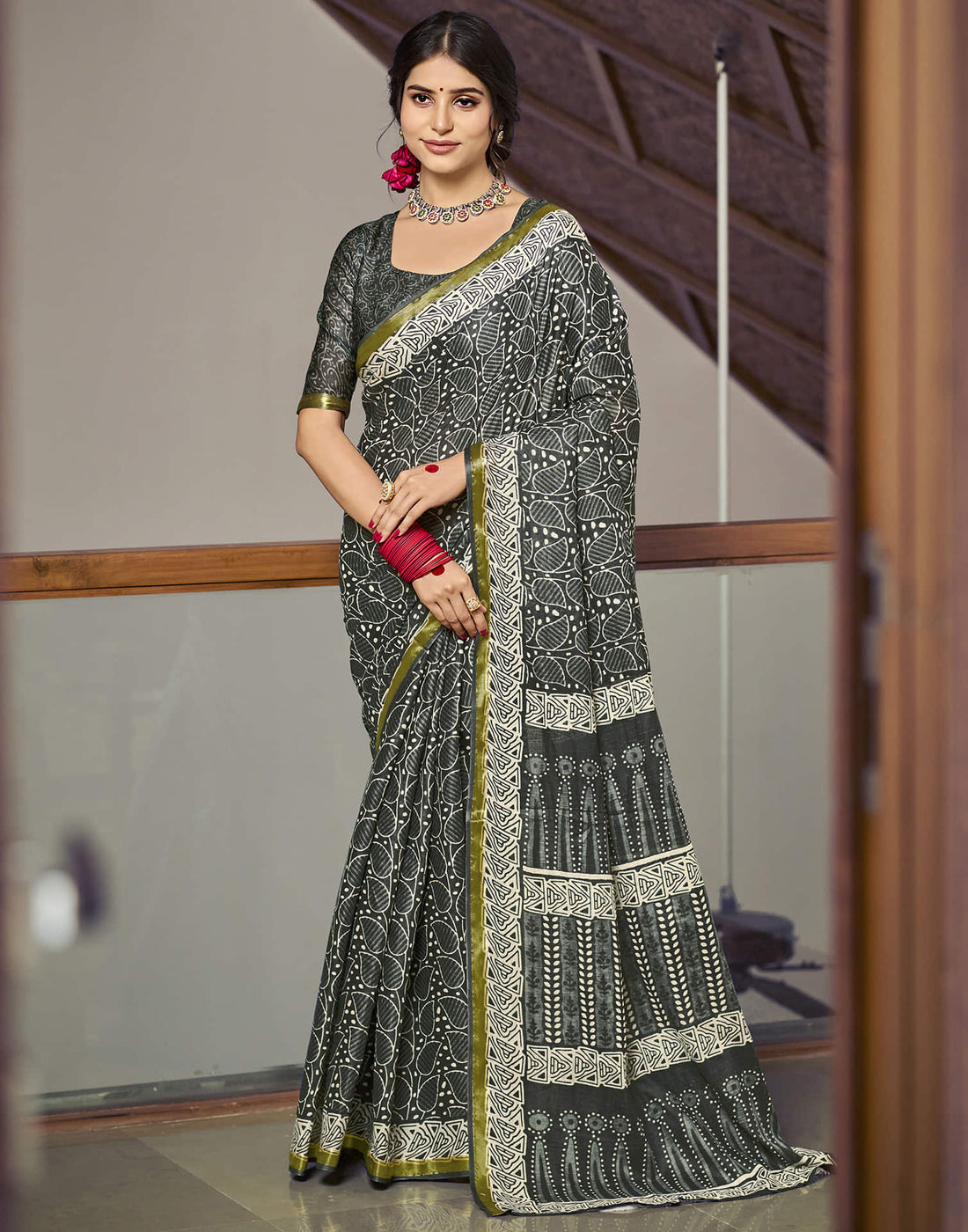 Grey Cotton Printed Saree
