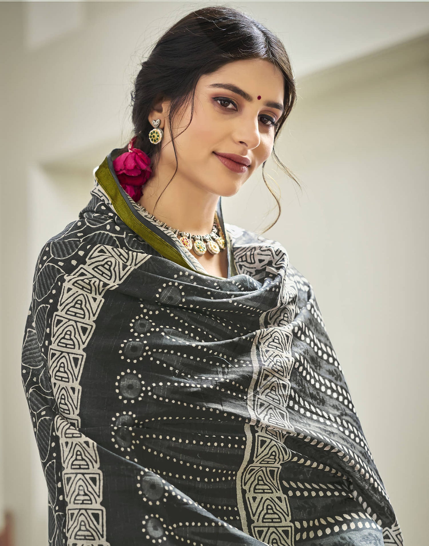 Grey Cotton Printed Saree