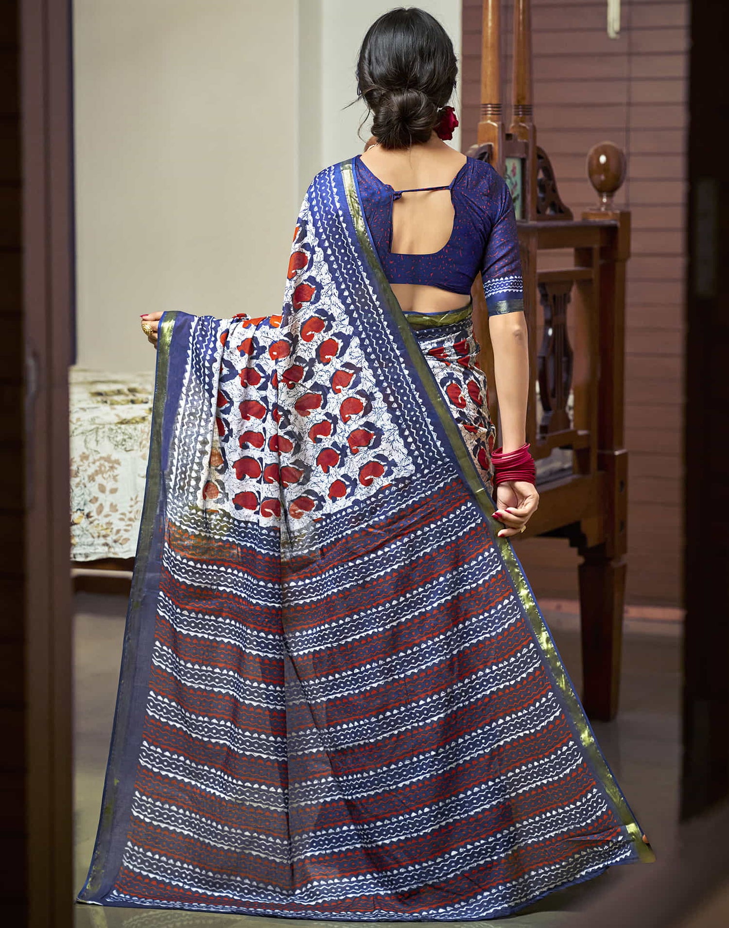 Navy Blue Cotton Printed Saree