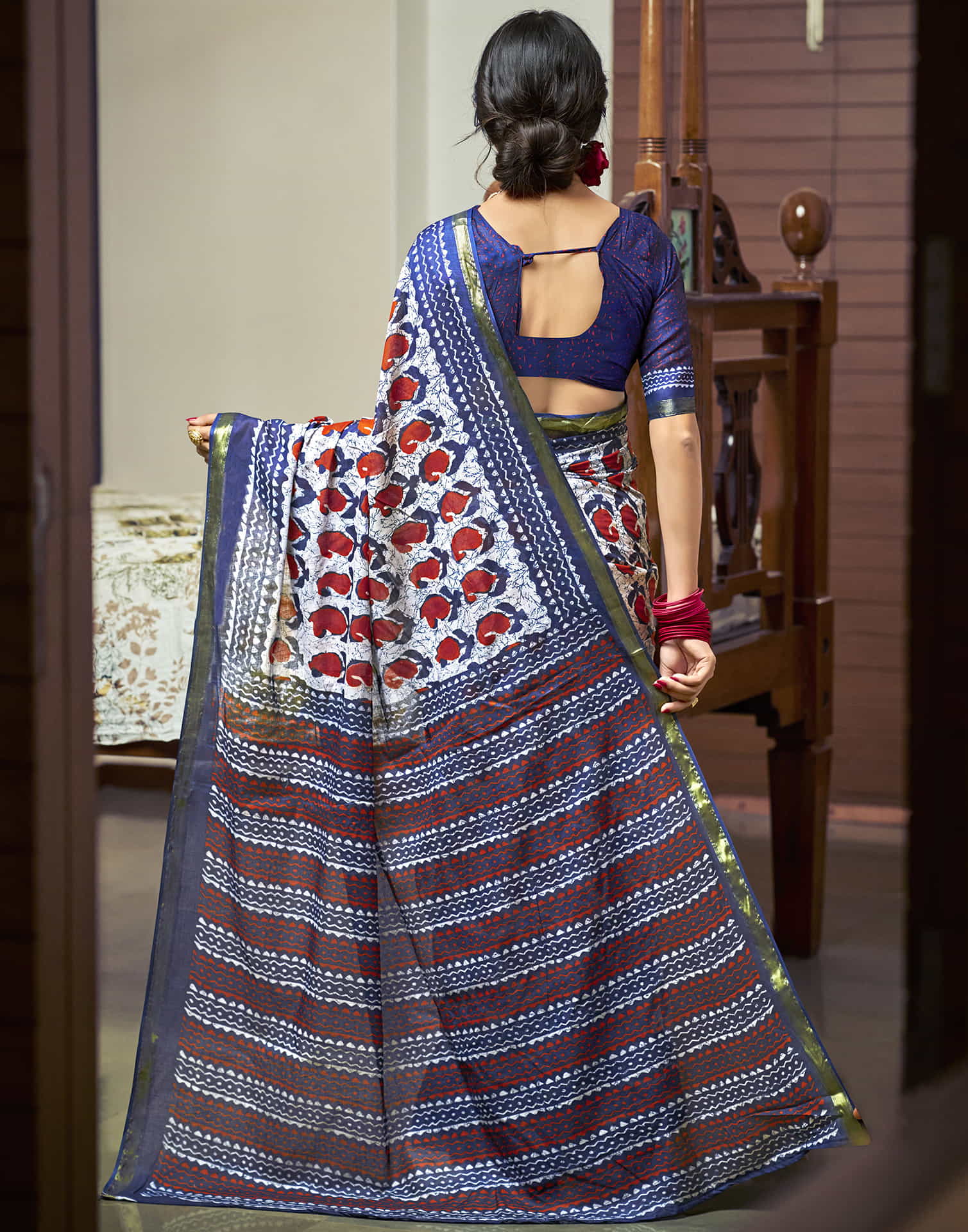 Navy Blue Cotton Printed Saree