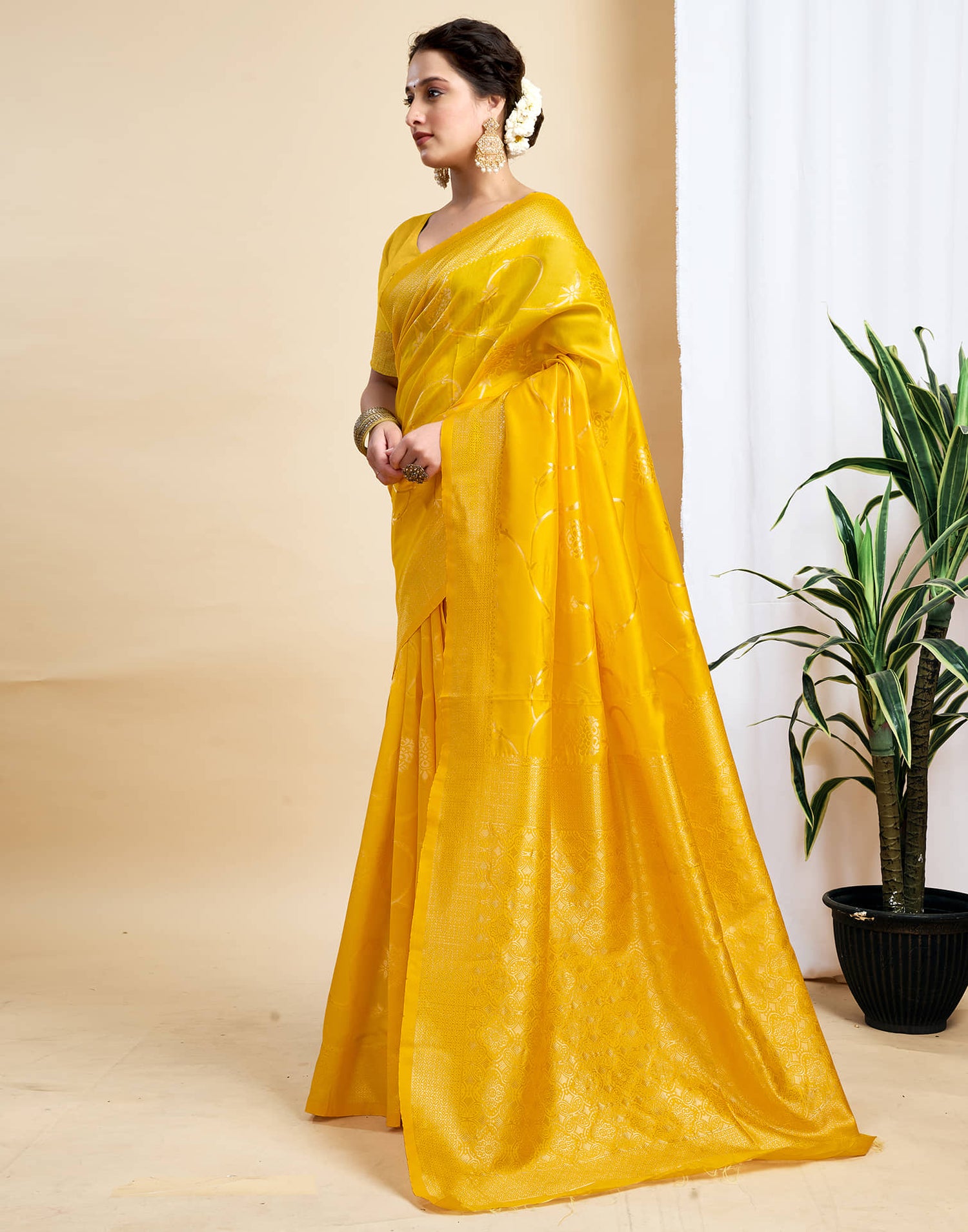 Yellow Silk Woven Banarasi Saree