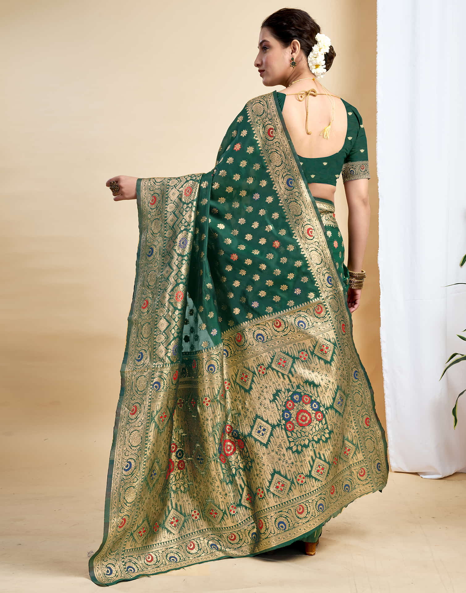 Dark Green Silk Woven Kanjivaram Saree