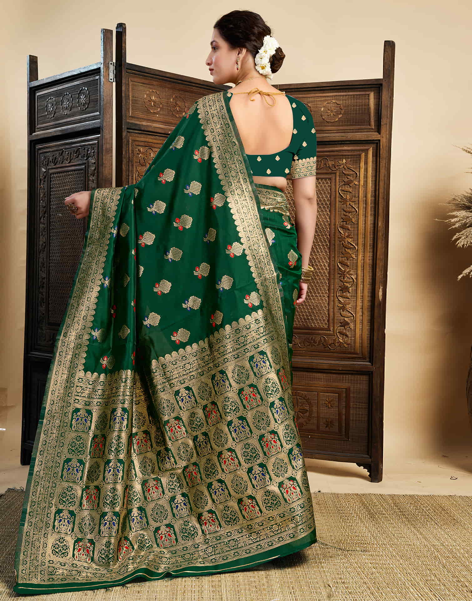 Dark Green Silk Woven Kanjivaram Saree