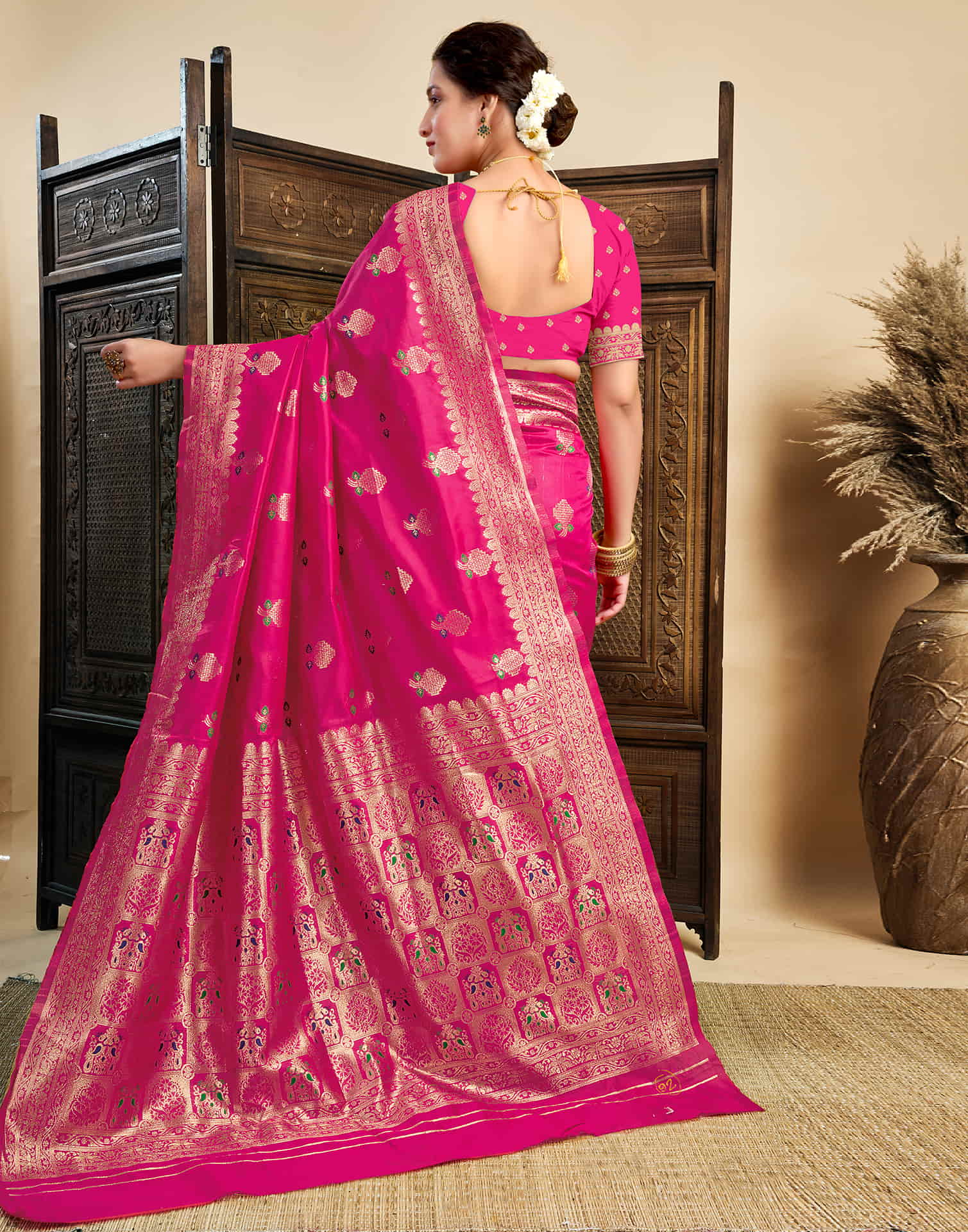 Rani Pink Silk Woven Kanjivaram Saree