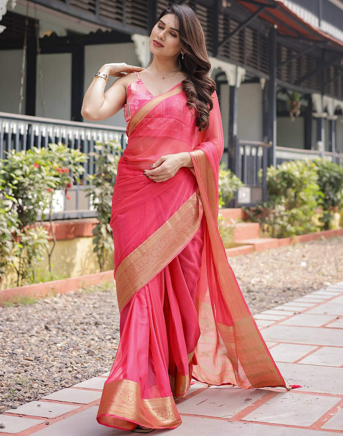 Pink Chiffon Woven Solid Saree