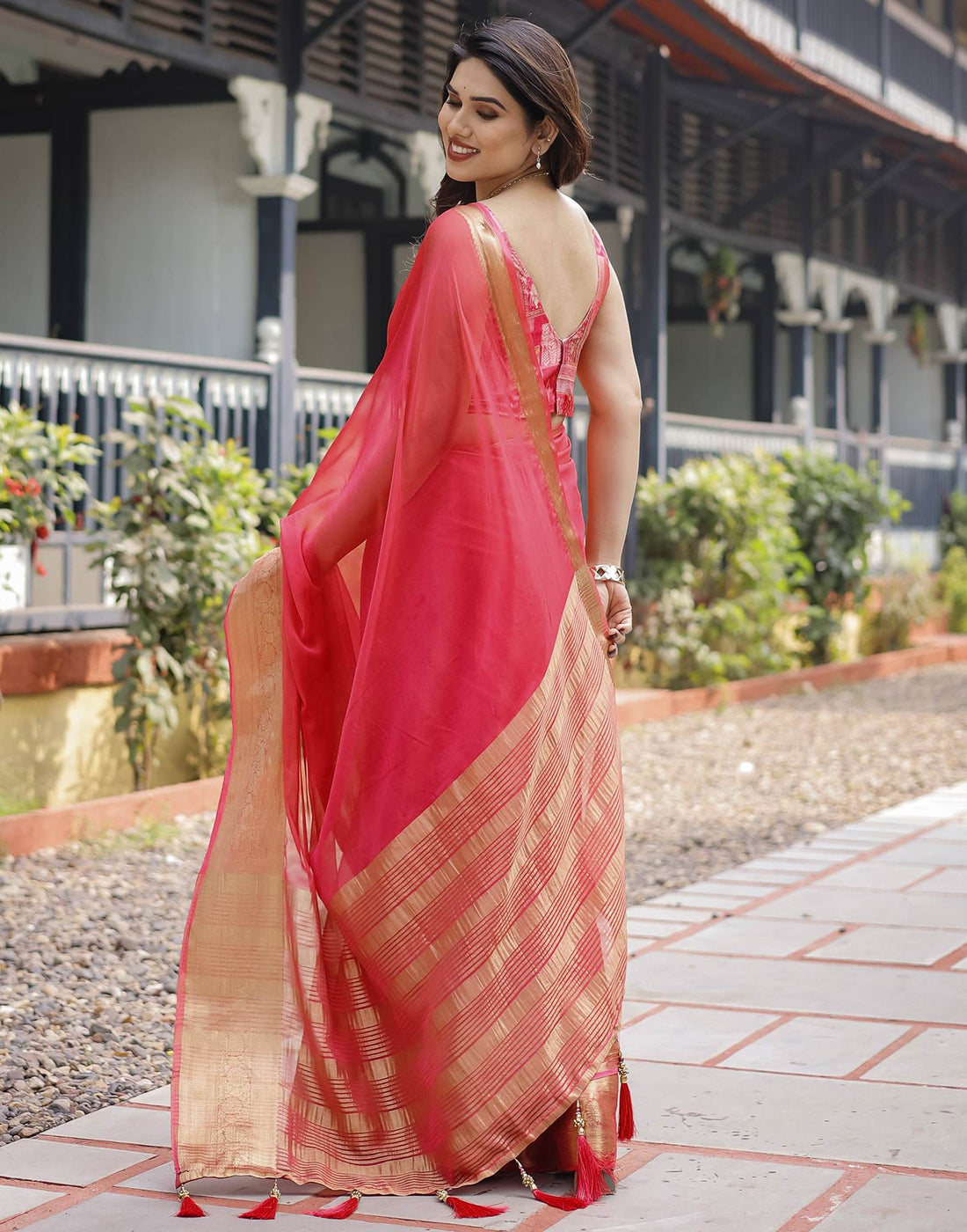 Pink Chiffon Woven Solid Saree