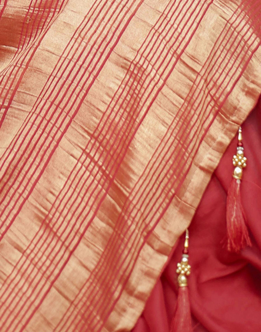 Dark Pink Chiffon Woven Solid Saree