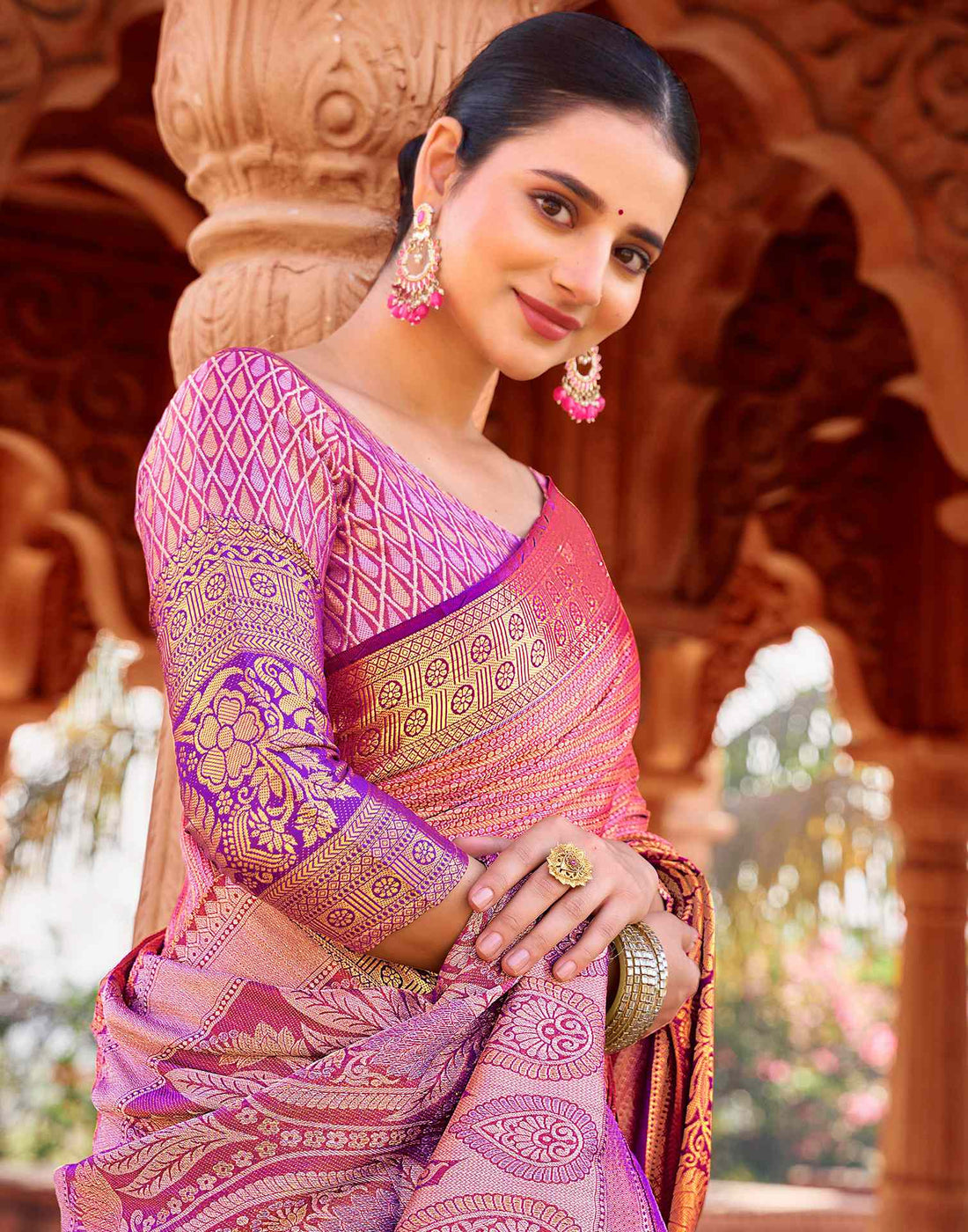 Pink Silk Woven Kanjivaram Saree