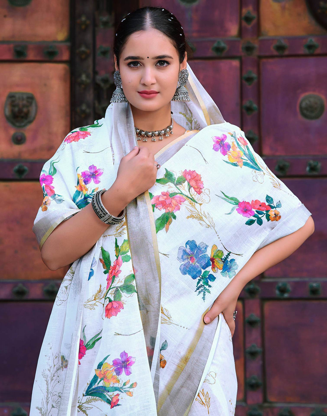 White Cotton Linen Printed Saree