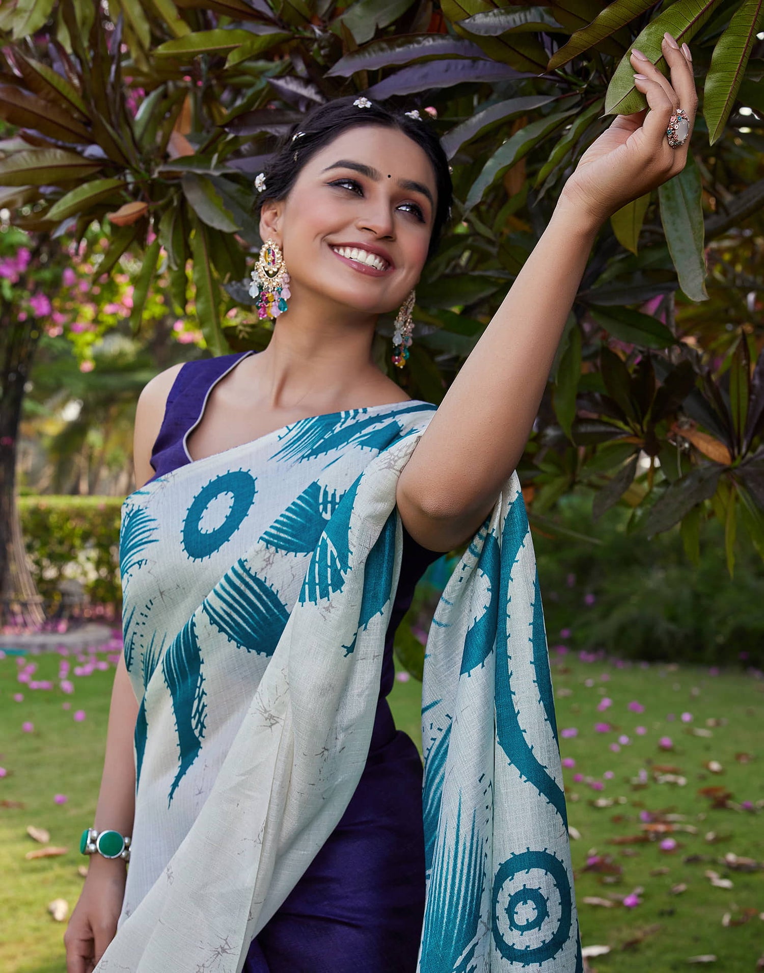 White Cotton Blend Printed Saree