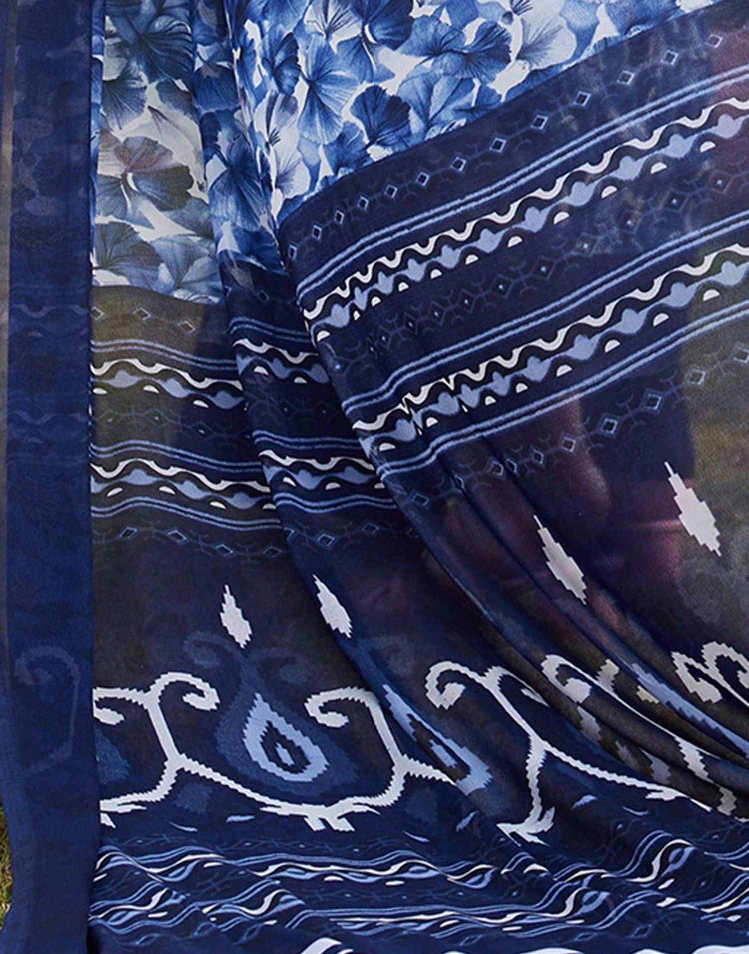 Navy Blue Georgette Floral Printed Saree